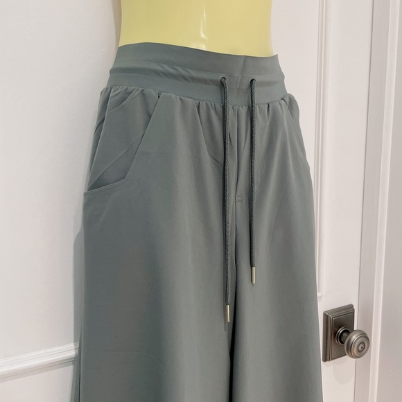 NWT** Under Armour Loose trend pant - Picture 6 of 9